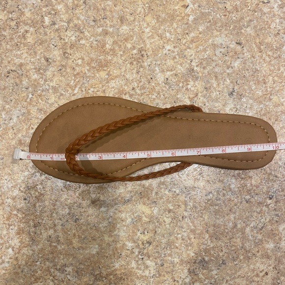 NWT Wild Diva Lounge-Braided Straps Flip Flops-Cognac - Picture 10 of 11